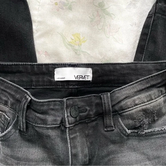 Vervet Los Angeles Black Distressed Raw Hem Skinny Jeans - Picture 6 of 17